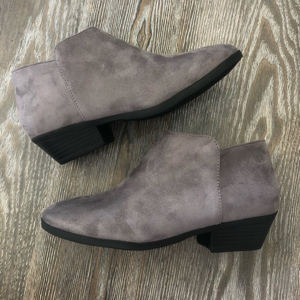 KAPTENE Chatty Western Heel Round Toe Booties